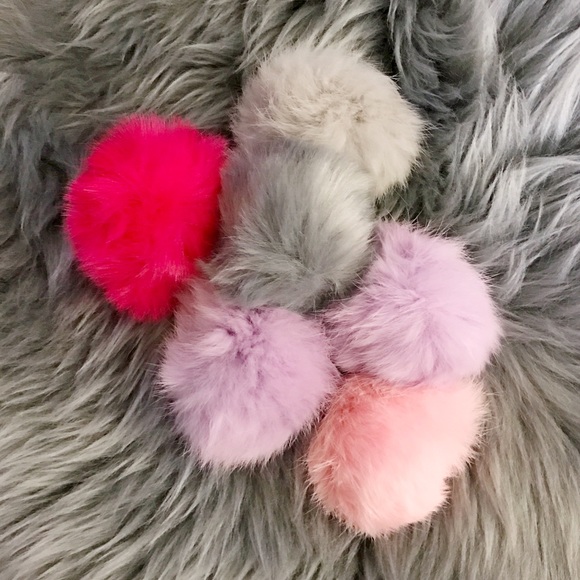 Pink Furry Keychain! (One size)