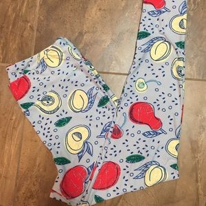 TC LuLaRoe Fruit Leggings