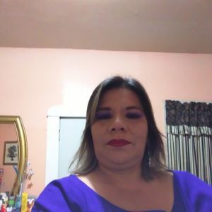 Meet your Posher, Esmeralda