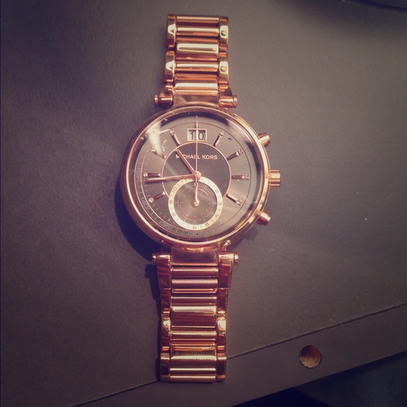 Michael Kors Rose Gold Watch main image 4
