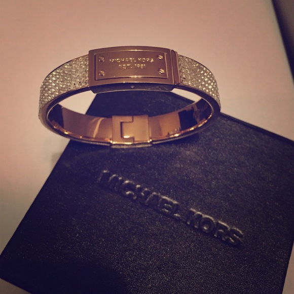 Micheal kors gold diamond bracelet