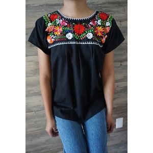 🚫Sold🚫Mexican Embroidered Blouse