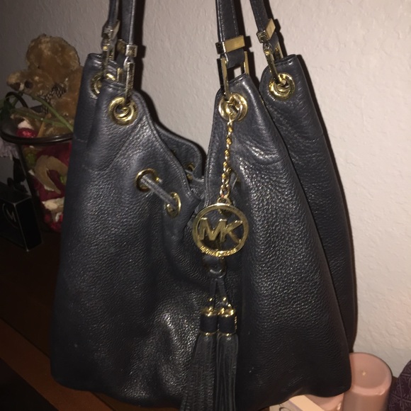 Michael Kors **Authentic** - image 2