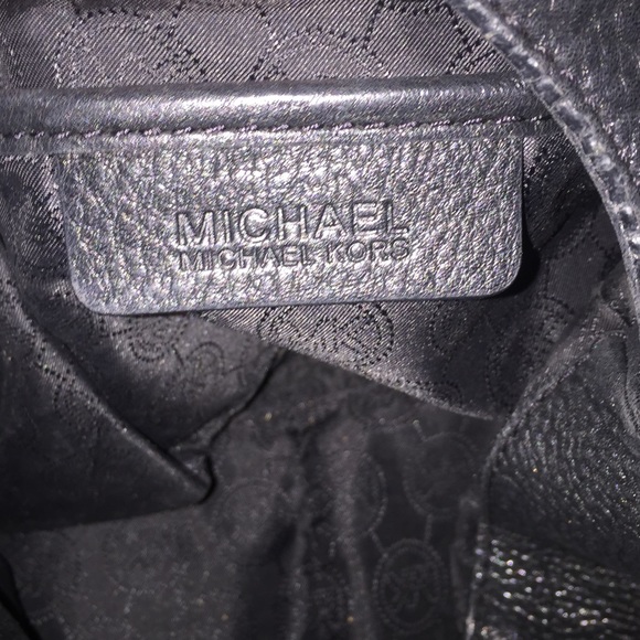 Michael Kors **Authentic** - image 4