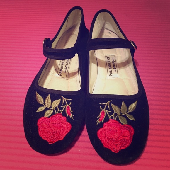 Rose shoes
