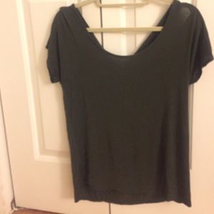 Army green U neck t-shirt