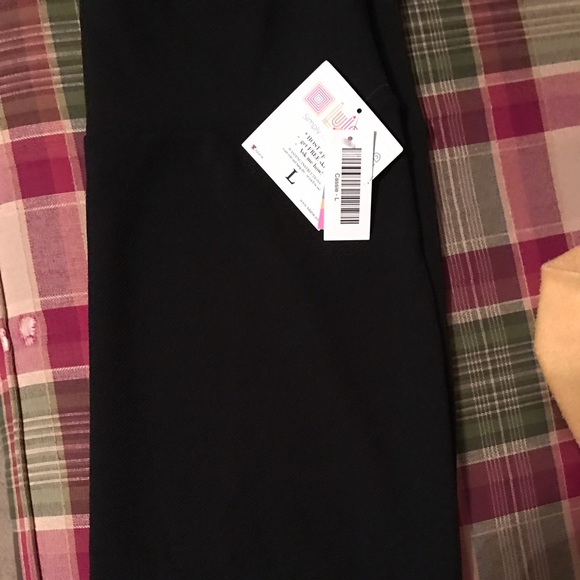 LuLaRoe Large black Cassie