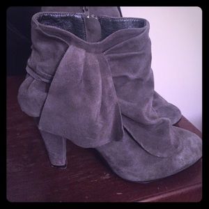 Aldo gray suede booties