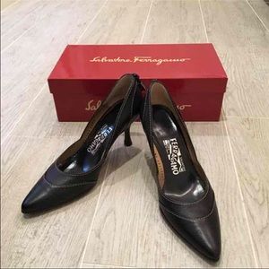 Reduced 💥 Ferragamo Mid Heel Pumps