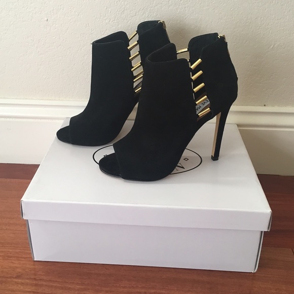 🚫SOLD🚫 - Picture 2 of 4