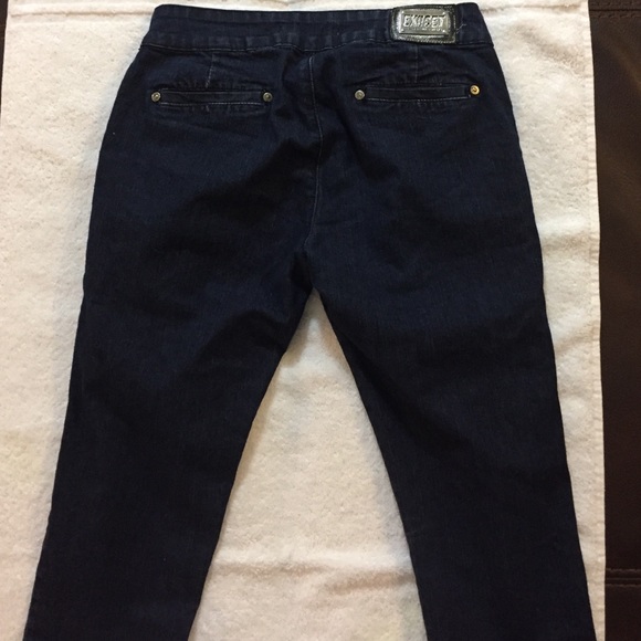 Nice Capris - Picture 2 of 3