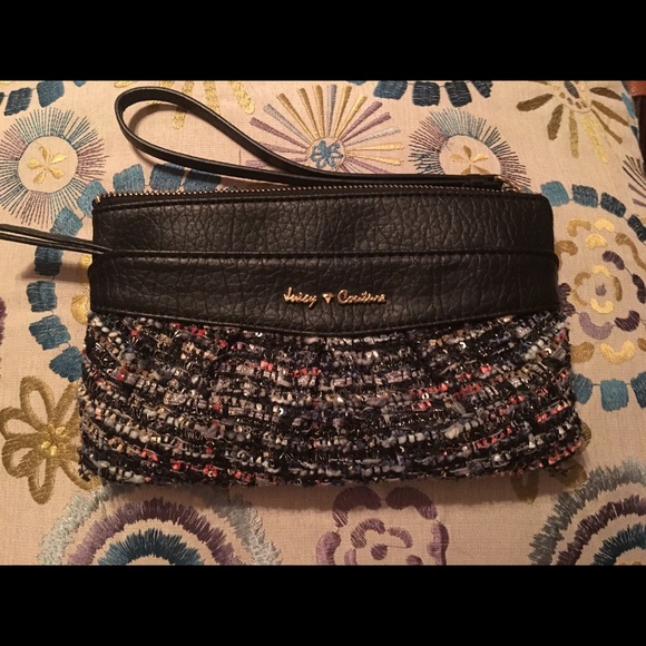 Juicy Couture Wristlet - Picture 1 of 1