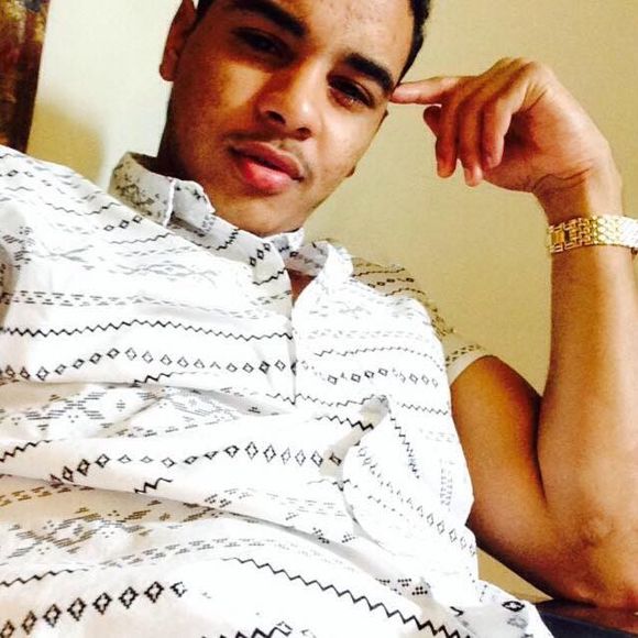 Meet your Posher, Josue - Picture 1 of 1