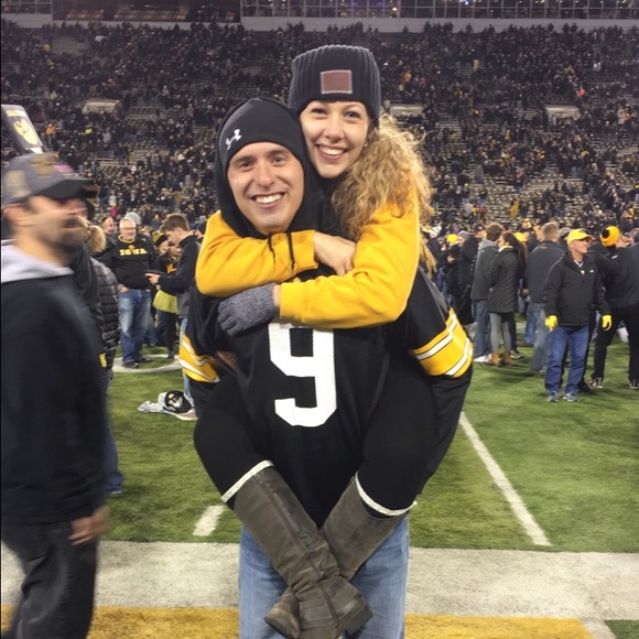 Meet your Posher, Ginny - Picture 1 of 1