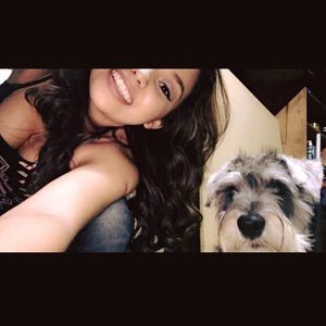 Meet your Posher, Perla