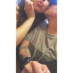 Meet your Posher, Chanel