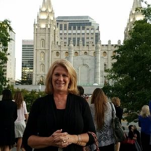 Meet your Posher, Shelee