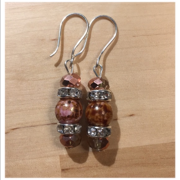 Dangle earrings