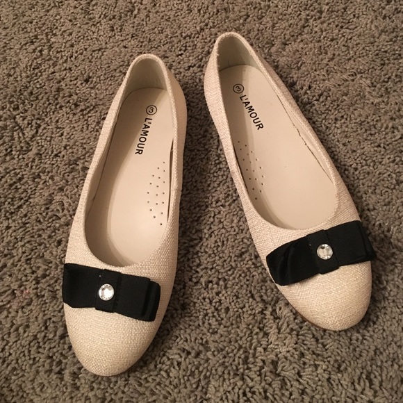 Off white and black dress shoes - Picture 1 of 1