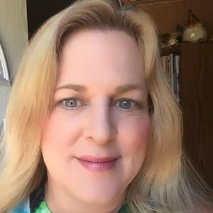 Meet your Posher, Angie