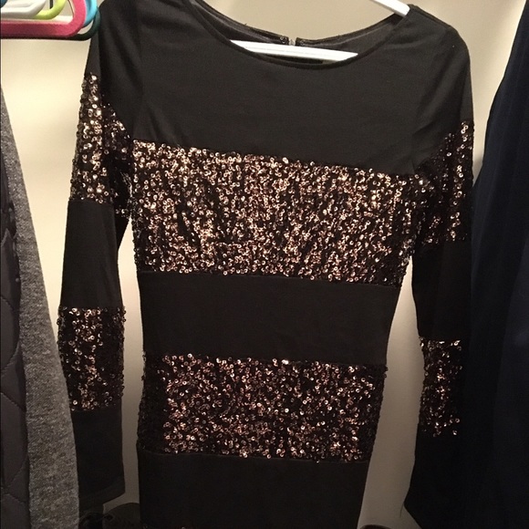 Gianni Bini Long Sleeve Mini Dress