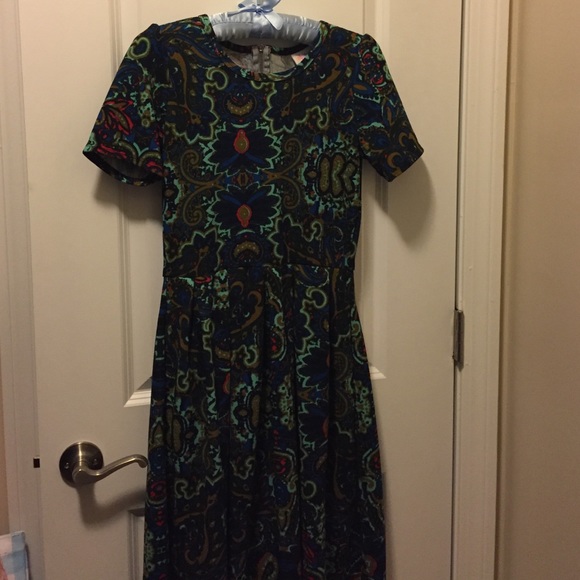 NWOT LulaRoe Amelia size M