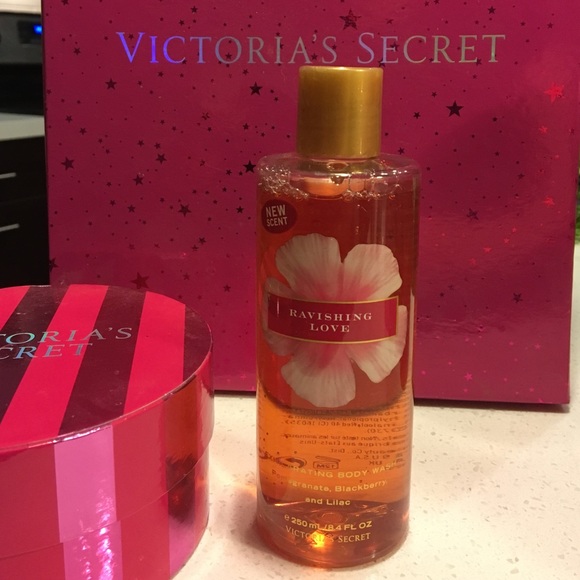 ‼️BLK FRI‼️ 🍓 Ravishing love body wash! 🍓