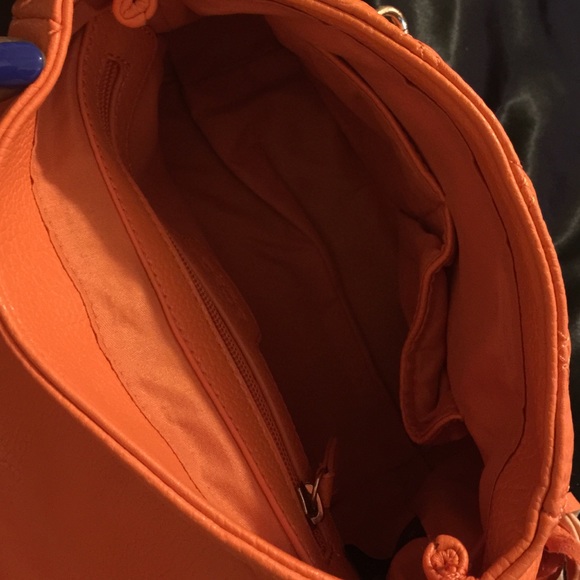 BCBG vibrant Orange purse - Picture 2 of 3