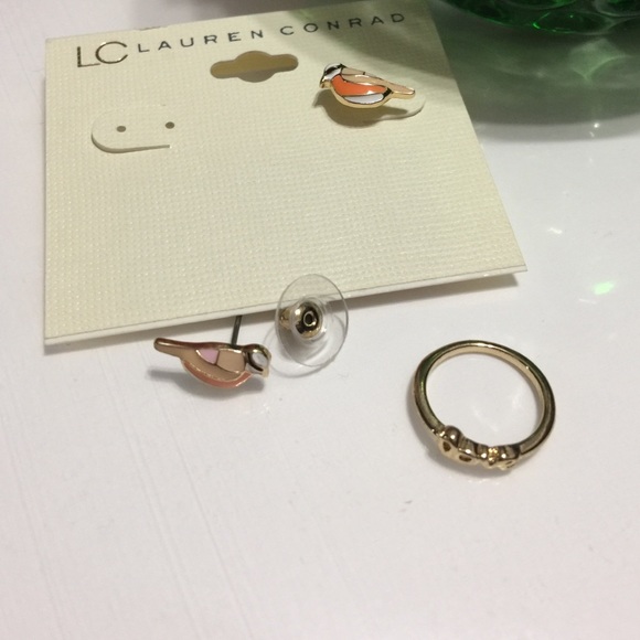 Birds studs & size 3 gold midi ring bundle - Picture 3 of 4