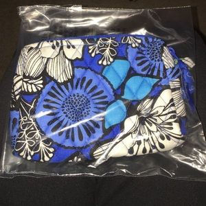 Vera Bradley Small Makeup Bag -- Blue Bayou