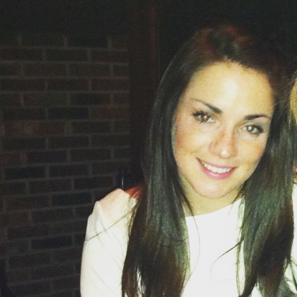 Meet your Posher, Courtney