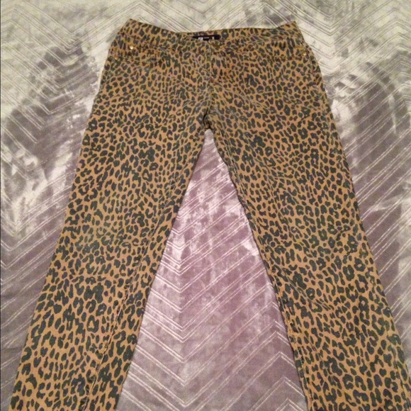 Leopard print jeans