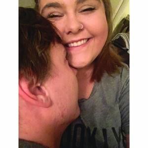 Meet your Posher, Mel