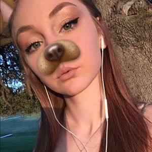 Meet your Posher, Maddie