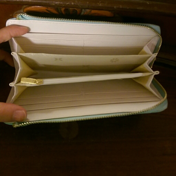 *trader*Never used wallet - Picture 2 of 2