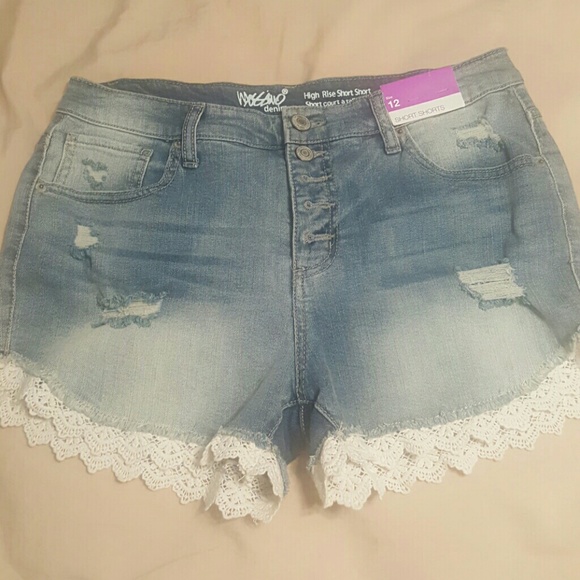 Women's Shorts