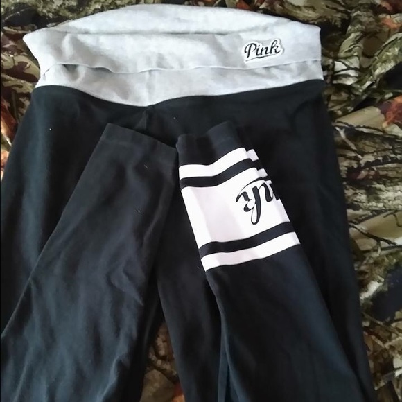 Pink skinny yoga pants