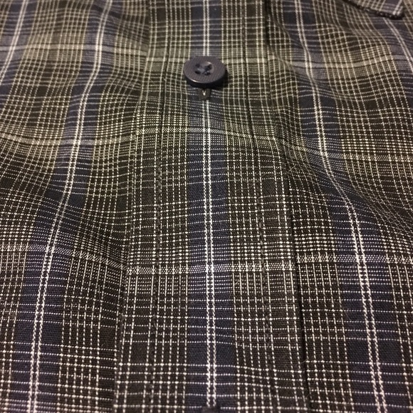 Gap casual button down - Picture 2 of 3