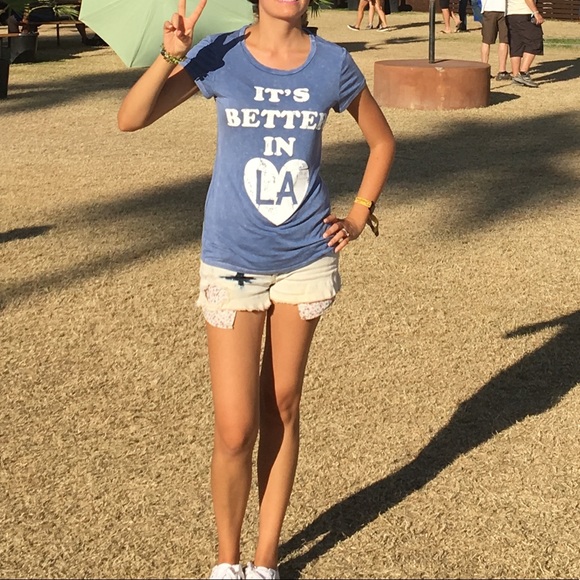 NWT It's Better in LA Graphic Tee T-shirt - Picture 5 of 5