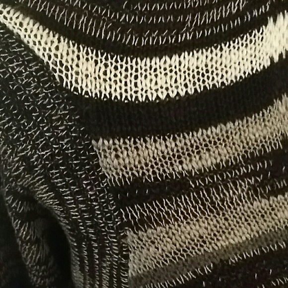 Brand New high low Aztec Fringe Cardigan. - Picture 2 of 4