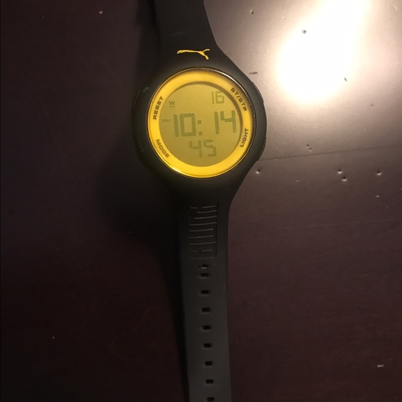 Fabulous puma water resistance watch!!!!