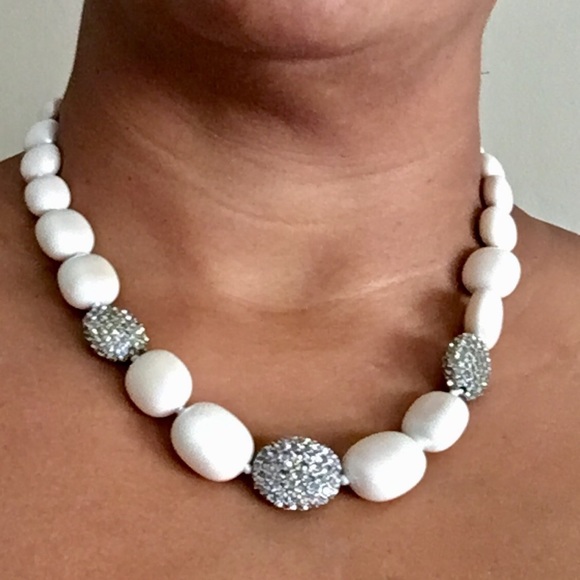 TALBOTS necklace