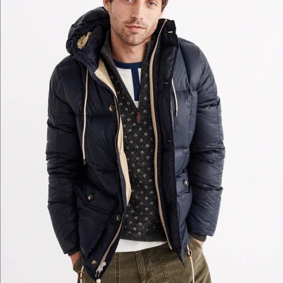 đź’ĄSOld Outđź’ĄDown puffer jacket NEW - Picture 2 of 4