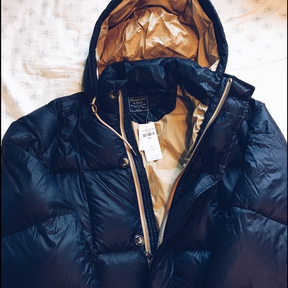 đź’ĄSOld Outđź’ĄDown puffer jacket NEW - Picture 4 of 4