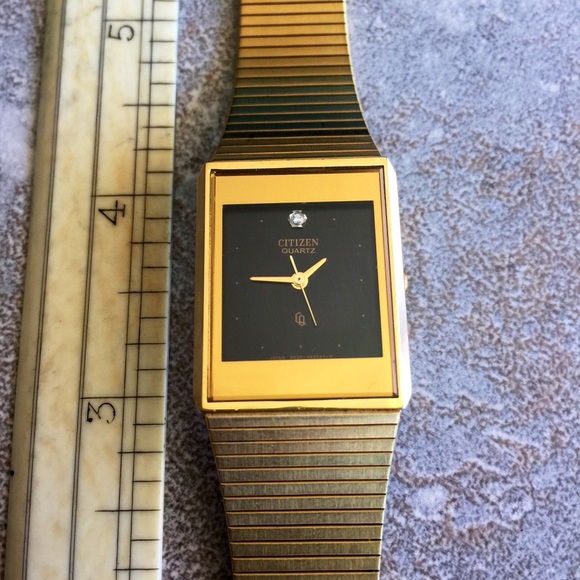 citizen quartz watch value