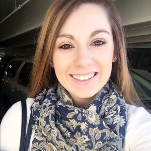 Meet your Posher, Alyssa