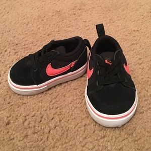 Infant Nike's - 2C
