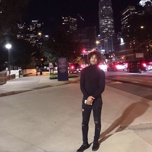 Meet your Posher, Denzen