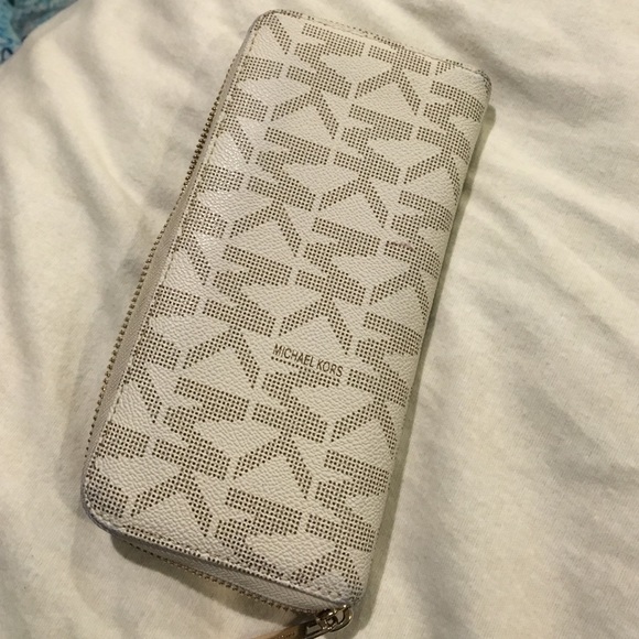 Michael Kors wallet