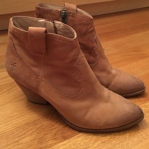 Frye Reina Bootie (size 6.5)